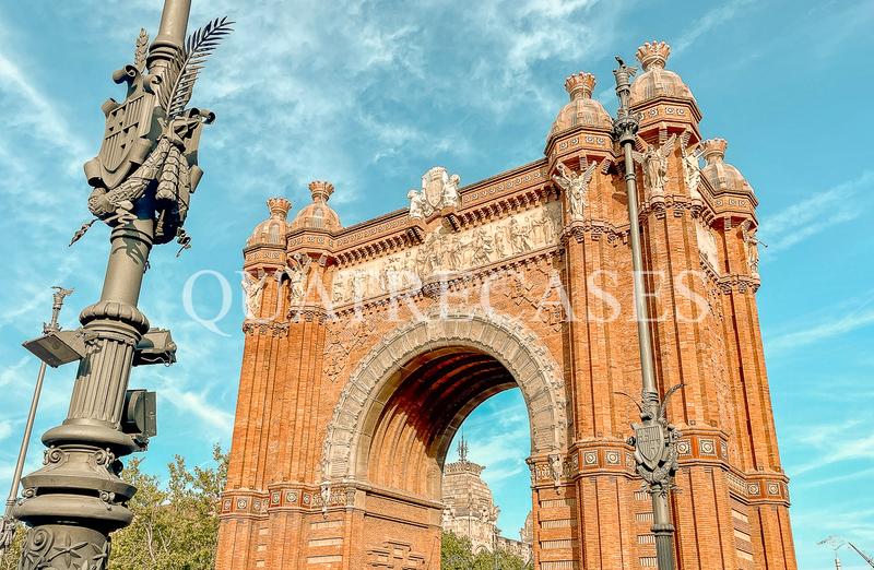 Foto f2fa08f8-fbae-44f1-8180-3d86608f9180. Piso  señorial con gran terraza en finca regia junto al arco del triunfo. en Barcelona