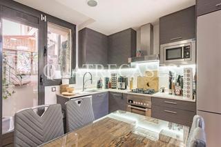 Pis  Calle de poblet. Soleado piso moderno de tres habitaciones, dos de ellas dormitor