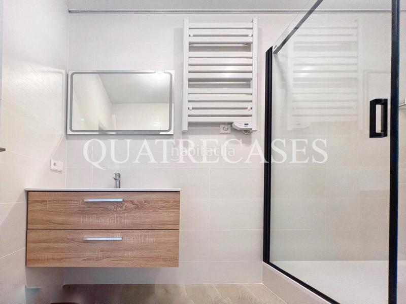 Foto 6992b870-1d71-432b-99be-9ff934ce8a9d. Flat with heating parking in L´Antiga Esquerra de l´Eixample Barcelona