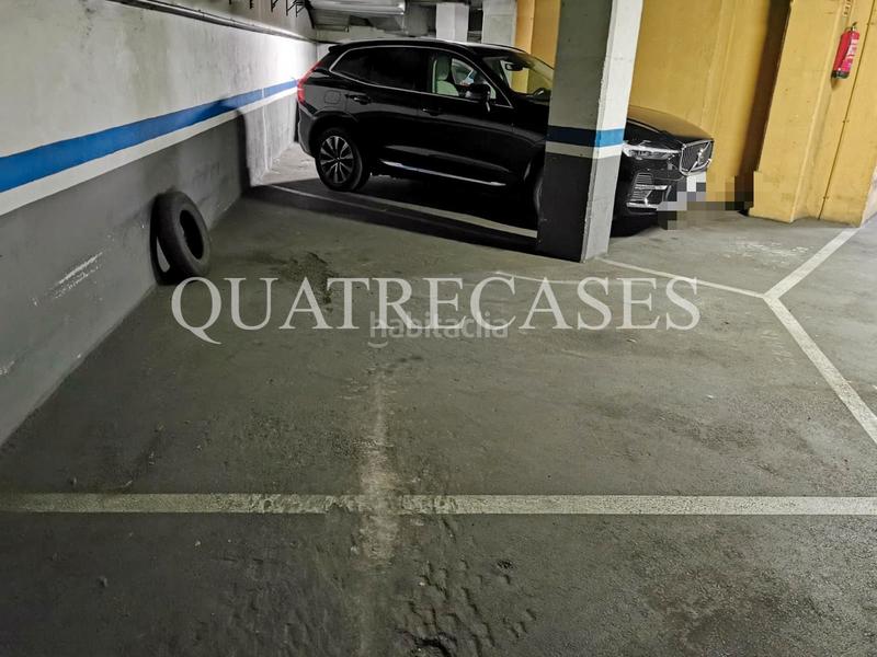 Foto 415004a4-163b-4bdf-94b5-557c7bb2a056. Parking voiture dans El Camp d´en Grassot i Gràcia Nova Barcelona