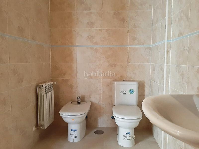 Foto b49b63f0-b429-4eaa-a13e-a3c73572ef9f. Casa a schiera con riscaldamento parcheggio in Tomelloso