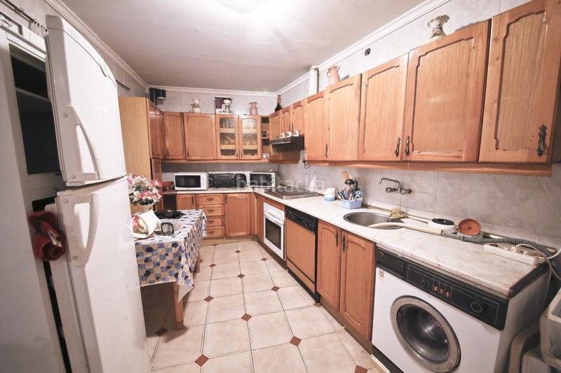 Foto 08f8e461-02af-4d1e-93d1-2f21cfd2e525. Casa  de planta baja para reformar parcialmente. 166m2 de superficie, 10 metros de fachada. en Tomelloso