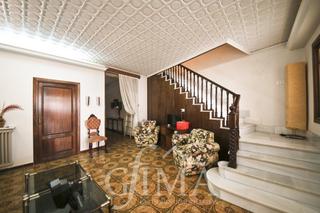 Casa in Tomelloso. Casa con piscina propia en pleno centro. garaje, patio y local c