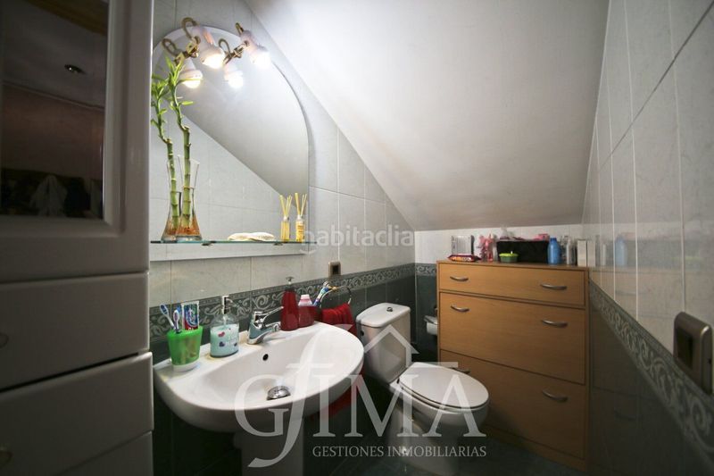 Foto b8f7259e-b850-44bc-92f7-6ecee6820f9f. Casa amb calefacció aparcament a Tomelloso