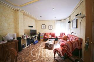 Haus in Tomelloso. Casa de obra hecha con las mejores calidades, con patio y garaje