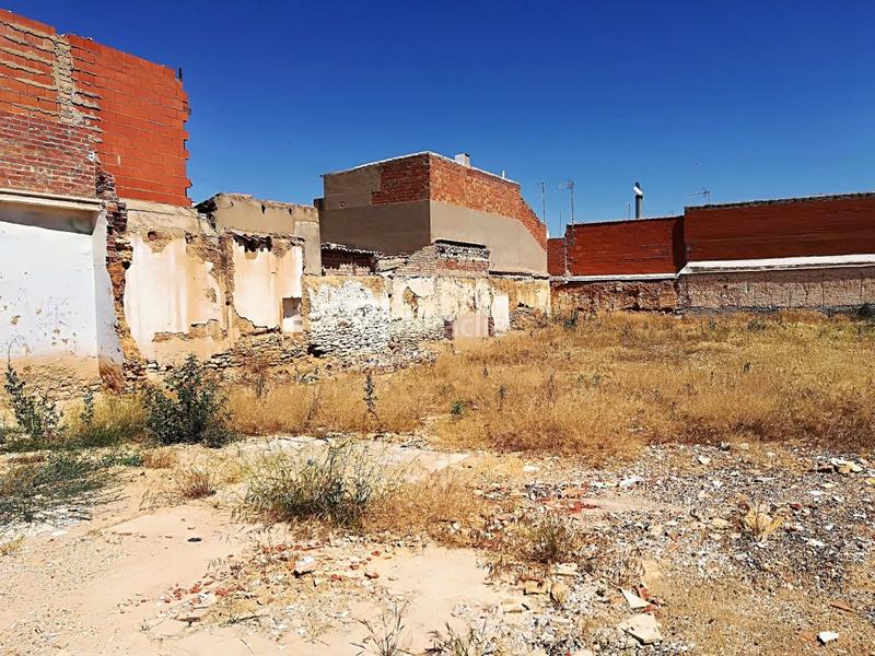 Foto ba4f0c05-7220-4d26-8640-2a8df3db5566. Terreny residencial a Tomelloso
