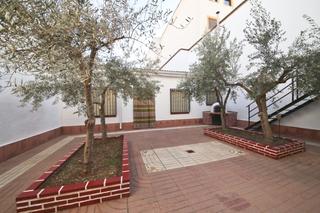 Maison à Tomelloso. Casa de casi 400m2 en pleno centro de tomelloso. para entrar a v