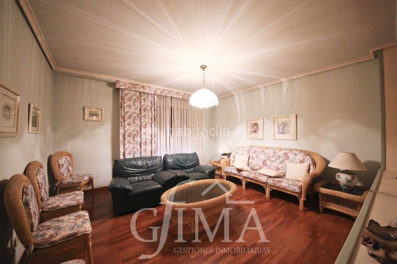 Foto b919ad35-538c-4326-a565-390cc5b4eb6d. Casa amb calefacció aparcament a Tomelloso