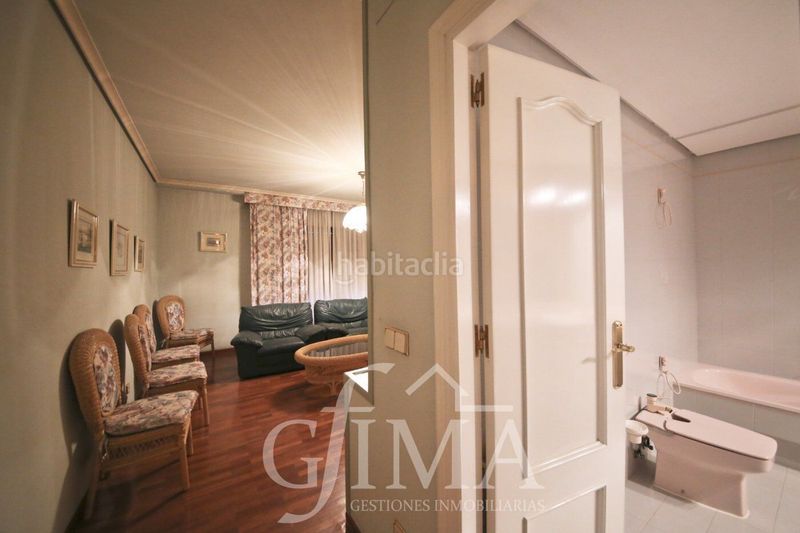 Foto efb0ece1-f4d2-4518-982c-e68dbb531441. Casa amb calefacció aparcament a Tomelloso