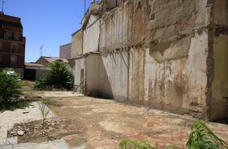 Terrain résidentiel à Tomelloso. Terreno en el centro de tomelloso con fachada a 3 calles en vent