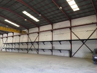 Location Bâtiment à usage industriel à Tomelloso. Nave con 1000m2 construidos y 2620m2 de patio con 2 entradas, de