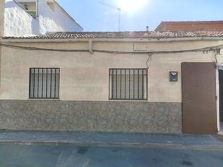 Terreny residencial a Santa María - Pío XII. Casa solar en planta baja en venta
