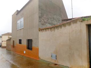 Terreny residencial a Pozuelo de Calatrava. Casa solar en venta en pozuelo de cva