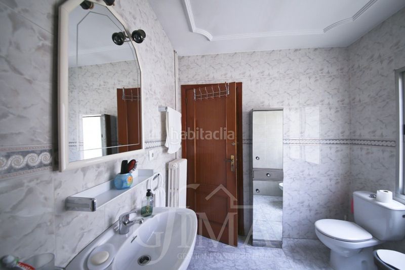 Foto 33b1b78a-7cdc-4b69-b0bb-603a0c425676. Casa amb calefacció a Tomelloso