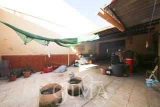 Haus in Tomelloso. Casa de dos plantas en venta a dos calles. con patio y muchas po