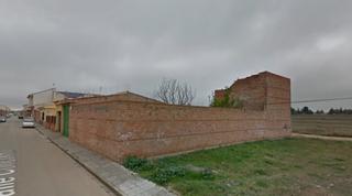 Terreny residencial a Argamasilla de Alba. Solar de 342m2 de superficie y 14 metros de fachada.