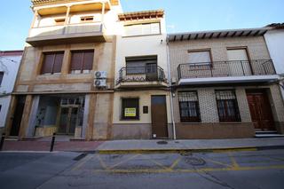 Casa a Campo de Criptana. Casa de 3 plantas para reformar por completo. plasma tus ideas d