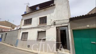 Casa a Campo de Criptana. Casa de 3 plantas en venta en campo de criptana