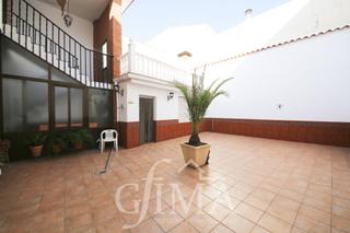 Casa en Tomelloso. Casa con acabados de primera calidad con una ubicación excelente