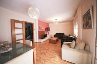 Casa adossada en Tomelloso. Venta de casa adosada con patio grande en tomelloso