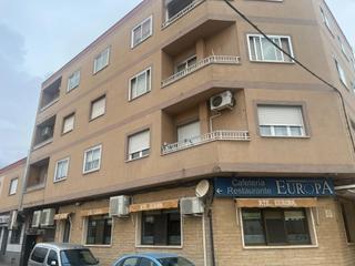 Pis a Valdepeñas. Piso de 3 dormitorios cercano al hospital