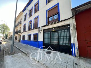 Pis a Campo de Criptana. Piso de planta baja con 4 dormitorios y 2 baños en campo de crip