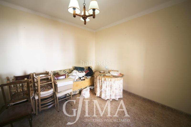 Foto 61a6e9a5-698c-490e-8c47-f6664fd6bbd7. Casa  de planta baja con 274m2 de parcela para reformar en Argamasilla de Alba