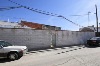 Residential Plot in Tomelloso. Solar en venta situado en la calle asia con 163m2 de parcela y 2