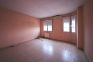 Pis a Tomelloso. Piso de dos habitaciones con garaje y trastero. buena situación.