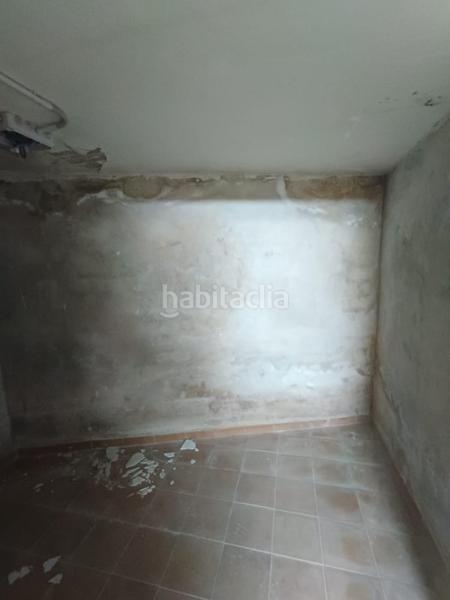 Foto 878a9152-425c-47de-bfd3-58b48177eb02. Aparcament cotxe a Pedro Muñoz