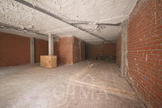 Local Comercial a Tomelloso. Local céntrico  en bruto . haz tu proyecto realidad!