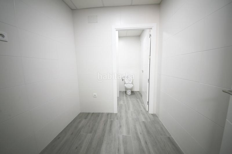 Foto cddccdd5-3ede-47c6-a5cd-a8f93617cb8f. Lloguer local comercial a Tomelloso