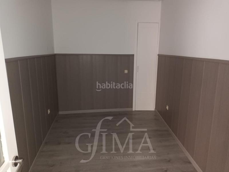 Foto 7b0b54e4-1348-478a-af3a-37e1a2069531. Alquiler local comercial en Plaza de Toros Ciudad Real