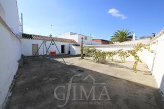 Haus in Tomelloso. Casa de planta baja con 398m2 de parcela y 12 m2 de fachada