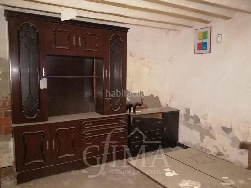 Foto 40c8b62f-8083-4d5d-b459-c52fb07f42c5. Terreno residencial casa solar , con 119m2 de parcela en Campo de Criptana