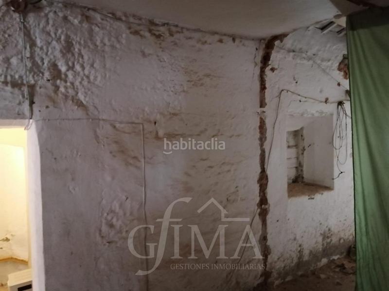 Foto 6a33778e-8541-4708-8bda-985e5ad0bed6. Terreno residencial casa solar , con 119m2 de parcela en Campo de Criptana