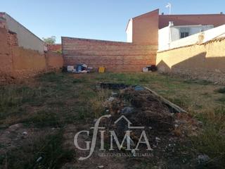 Terreny residencial a Tomelloso. Solar de 336m2 con unos 13m2 de fachada. ideal para construir la