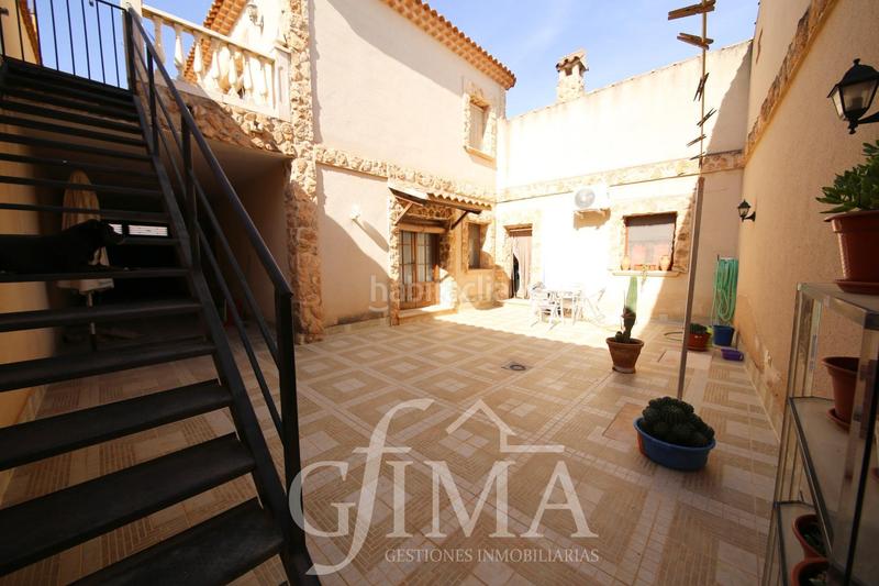 Foto 86e1f7b9-e5ac-4182-afa2-e5bf6491734f. Erdgeschoss mit heizung parking in Argamasilla de Alba