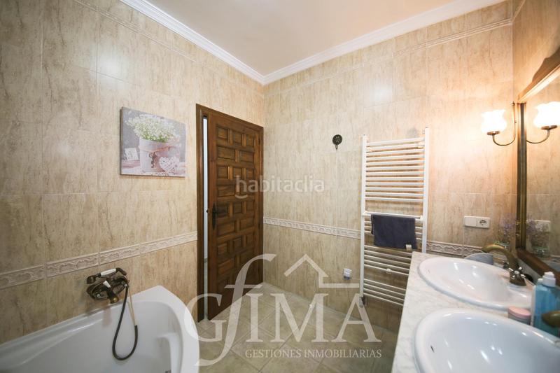 Foto e938bedf-4b98-42c3-ae20-c036c98f22c7. Erdgeschoss mit heizung parking in Argamasilla de Alba