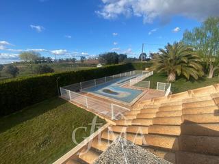 Casa a Área Rual - Valverde - Las Casas. Se vende chalet independiente con piscina y terreno enorme