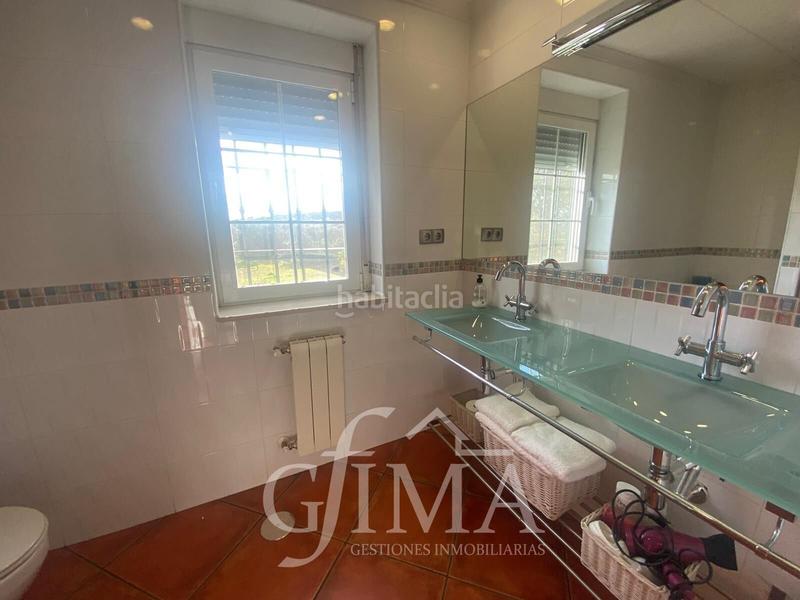 Foto 25e67f2c-e648-4dc5-bd1f-3d13bb3d702e. Casa con riscaldamento parcheggio piscina in Área Rual - Valverde - Las Casas Ciudad Real