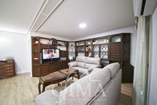 Pis a Tomelloso. Piso en plena cd. víctor peñasco. recién reformado. con garaje y