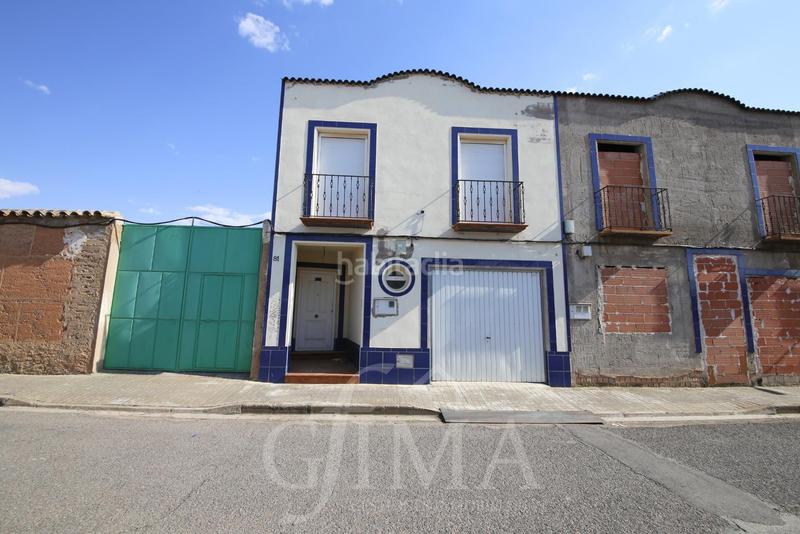 Foto 0e01c85c-c93f-49b1-a553-e7e34705ee15. Casa  para reformar con 4 dormitorios y garaje en Argamasilla de Alba