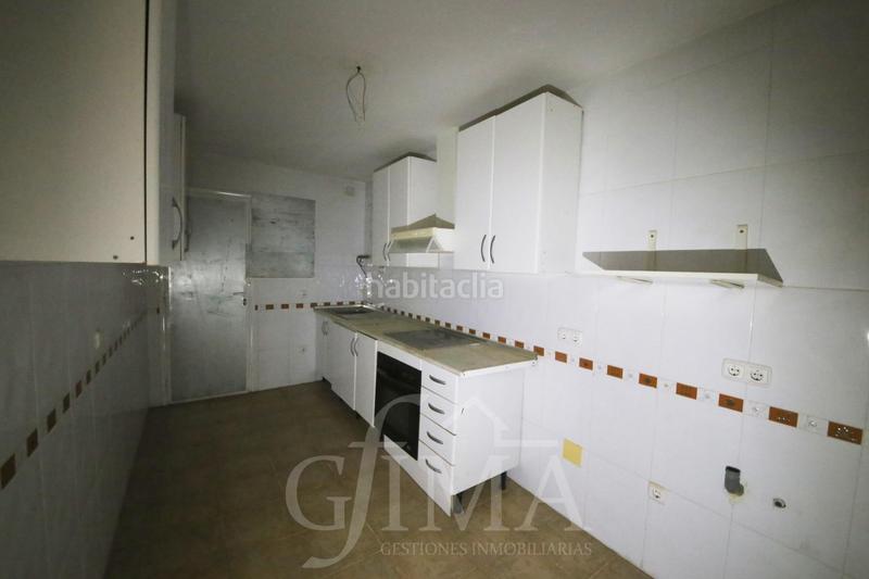 Foto 15ce7482-fa9b-49e1-ada9-3804dbdbc9b5. Casa  para reformar con 4 dormitorios y garaje en Argamasilla de Alba