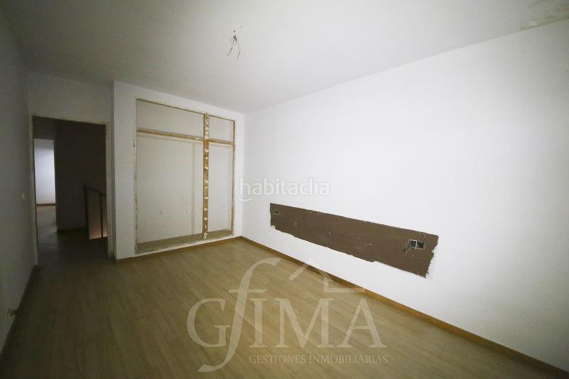 Foto c6890a05-f7b1-4232-a717-245e3a6696b4. Casa  para reformar con 4 dormitorios y garaje en Argamasilla de Alba