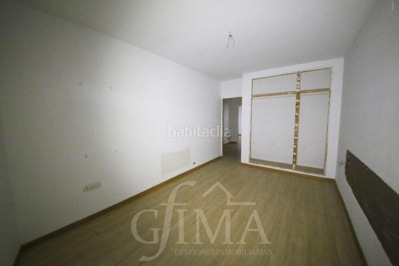 Foto ef2bbd4f-3cf2-4b19-a850-0a7cdb07b3ab. Casa  para reformar con 4 dormitorios y garaje en Argamasilla de Alba