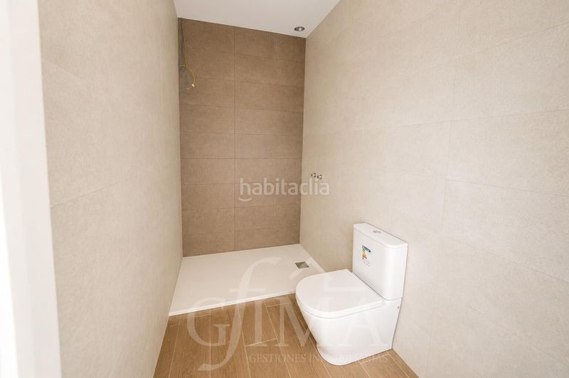 Foto b20523d1-0d77-43a7-8a5e-4fc615ffb704. Casa amb calefacció aparcament piscina a Tomelloso