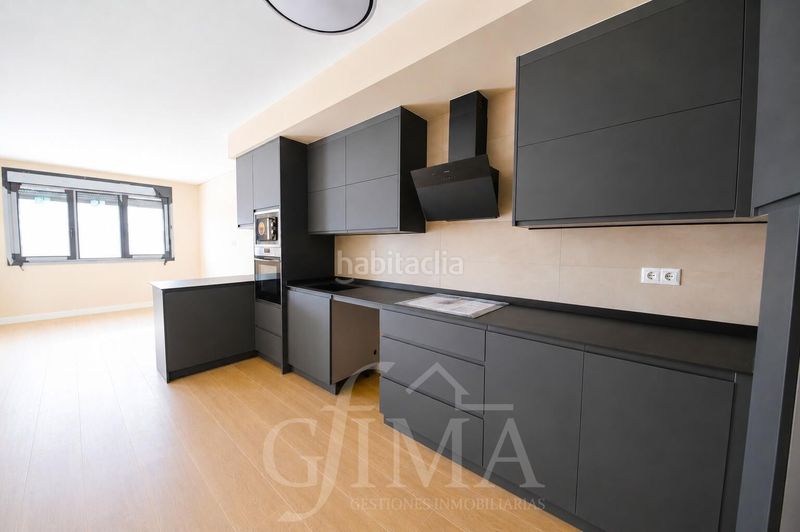 Foto b27eee61-2e9b-40a5-b55d-330441626ea4. Casa amb calefacció aparcament piscina a Tomelloso
