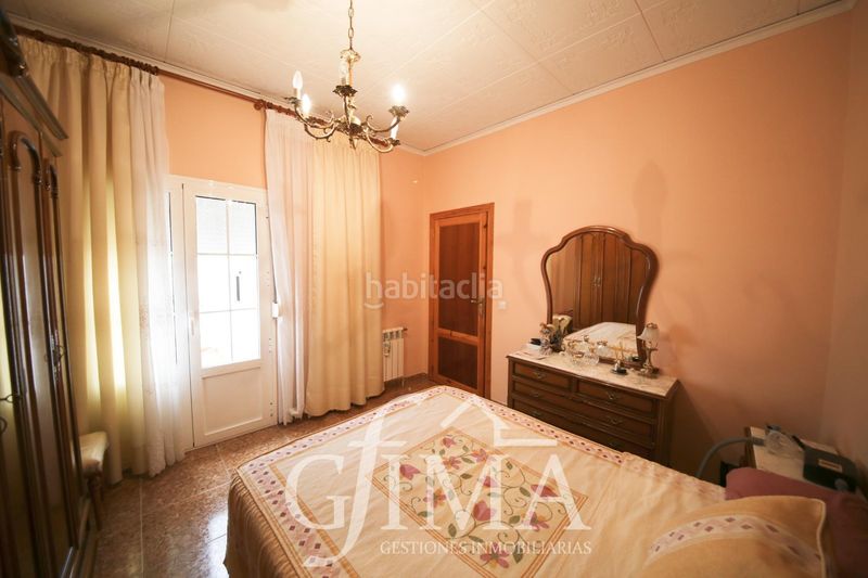 Foto 4a5df65d-65ef-40f0-af88-d797491c7c2e. Casa amb calefacció aparcament a Tomelloso