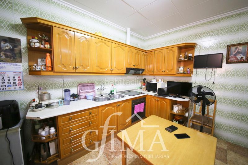 Foto e7a9a02e-ad47-4504-9912-9aa5853bd740. Casa amb calefacció aparcament a Tomelloso